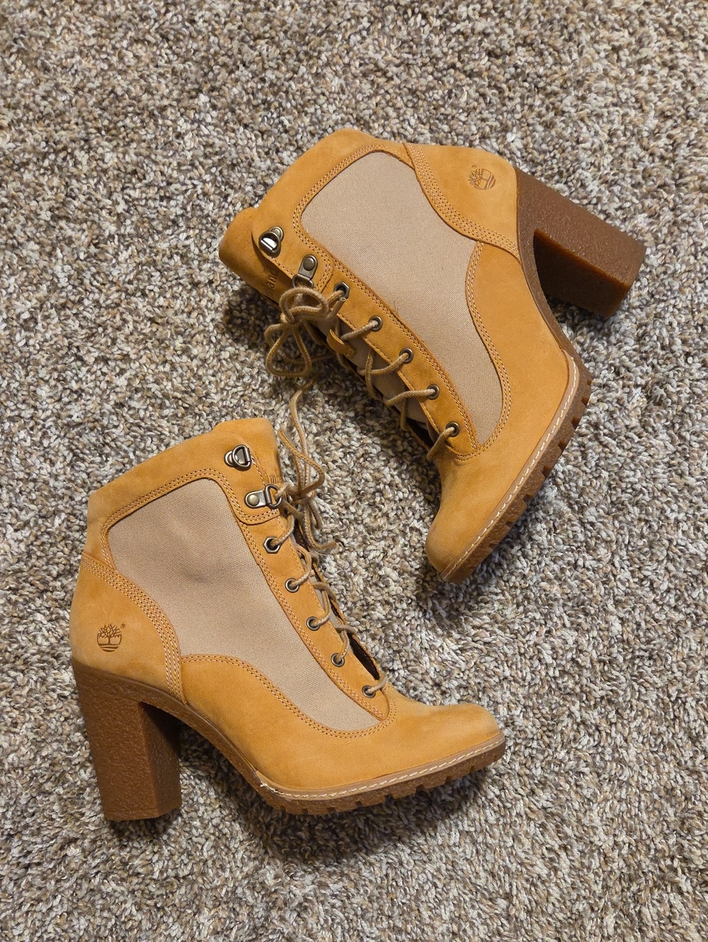 Timberland Women's Glancy Fabric & Leather Lace-Up Chunky Heel Boots